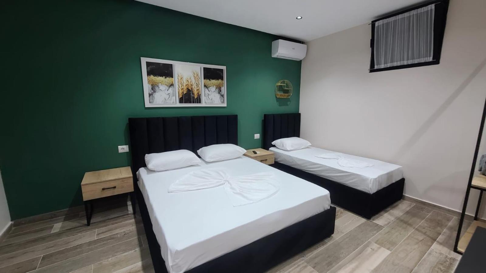 Guest House Tian & Hojz Дуррес Екстер'єр фото